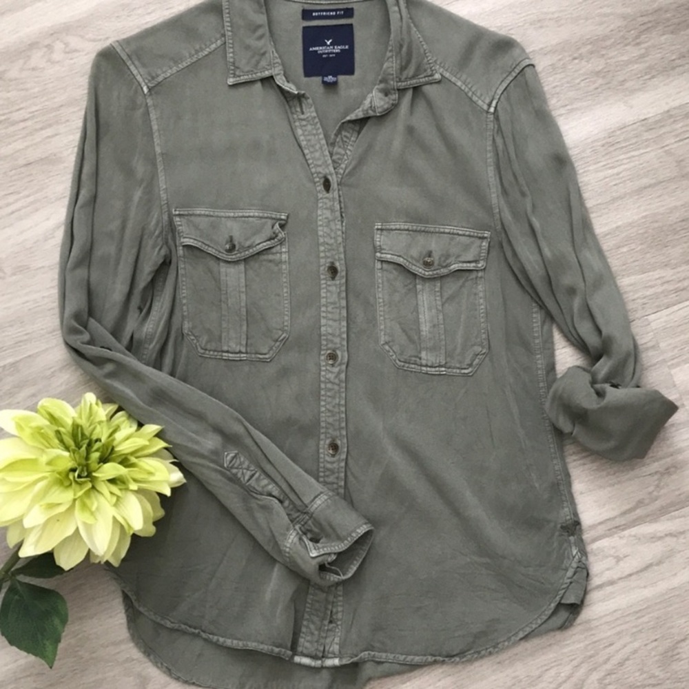 American eagle olive green button down - Picture 2 of 4